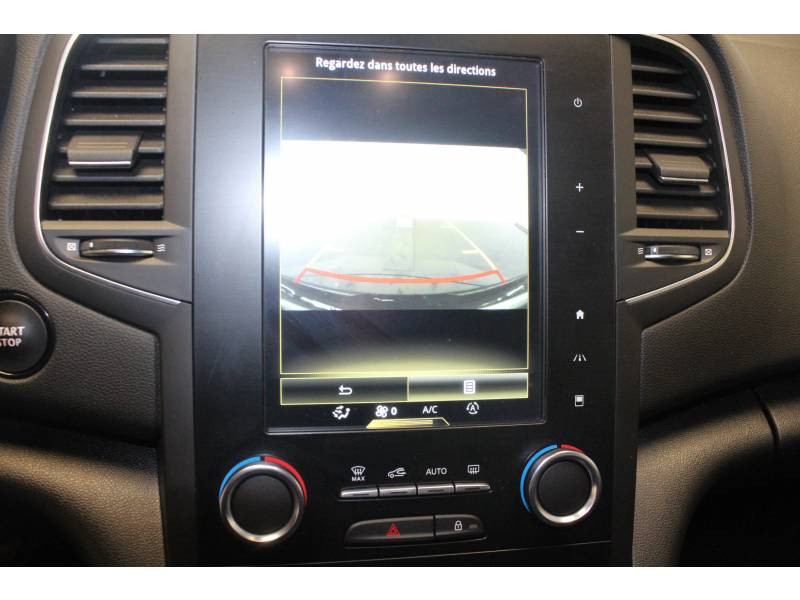 Photo 13 Renault Mégane IV BERLINE TCe 140 EDC FAP Intens essence noir en vente chez Francepronet Car Center Photo 13 de l'offre de RENAULT Mégane IV BERLINE TCe 140 EDC FAP Intens à 19990€ chez Francepronet Car Center