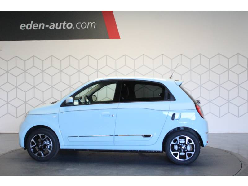 Photo 3 Renault Twingo III TCe 95 Intens essence bleu en vente chez Francepronet Car Center Photo 3 de l'offre de RENAULT Twingo III TCe 95 Intens à 12490€ chez Francepronet Car Center