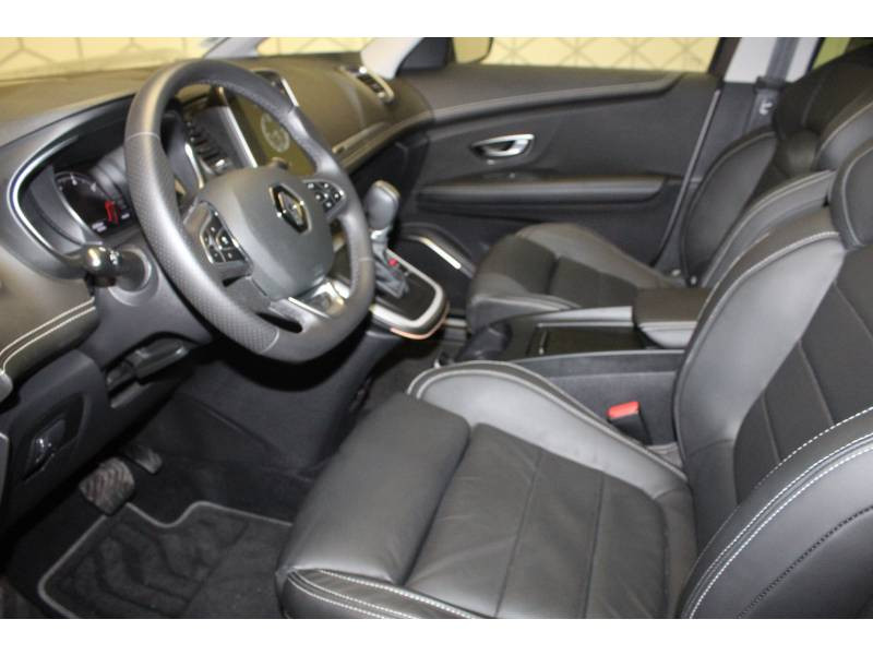 Photo 7 de l'offre de RENAULT Grand Scénic IV TCe 160 FAP EDC Initiale Paris à 25990€ chez Francepronet Car Center