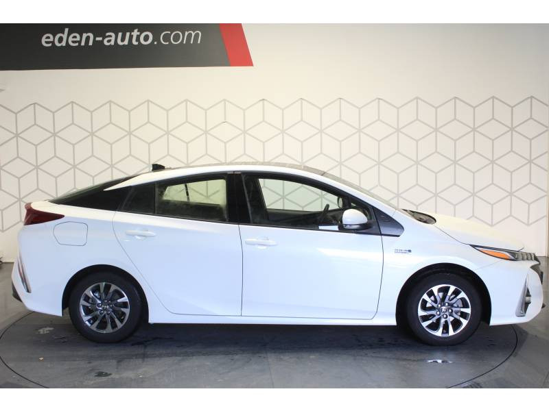Photo 10 Toyota Prius HYBRIDE RECHARGEABLE Solar hybride essence électrique blanc en vente chez Francepronet Car Center Photo 10 de l'offre de TOYOTA Prius HYBRIDE RECHARGEABLE Solar à 26490€ chez Francepronet Car Center
