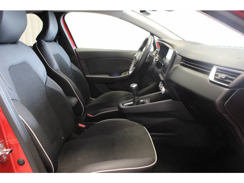 Photo 10 Renault Clio V TCe 100 Intens essence rouge en vente chez Francepronet Car Center Photo 10 de l'offre de RENAULT Clio V TCe 100 Intens à 16990€ chez Francepronet Car Center