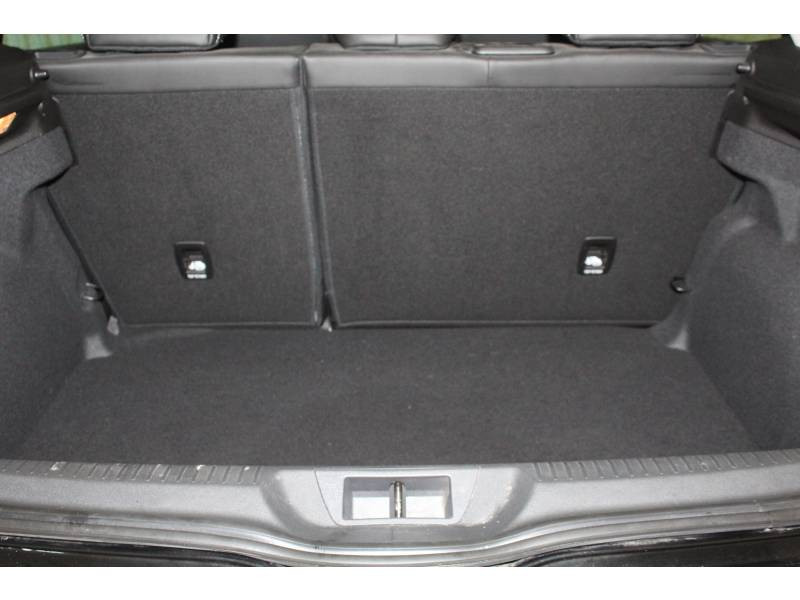 Photo 11 Renault Mégane IV BERLINE dCi 110 Energy EDC Intens diesel noir en vente chez Francepronet Car Center Photo 11 de l'offre de RENAULT Mégane IV BERLINE dCi 110 Energy EDC Intens à 15490€ chez Francepronet Car Center