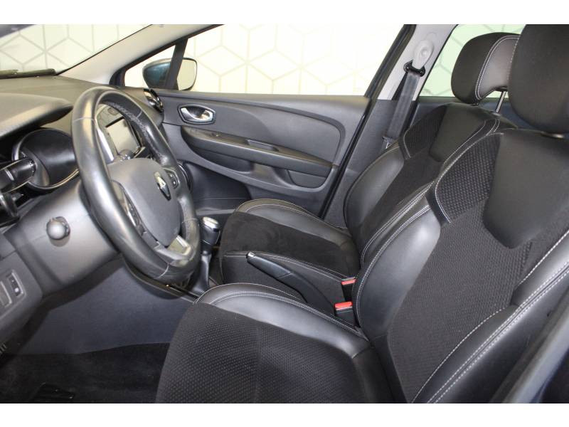 Photo 7 Renault Clio IV TCe 90 E6C Intens essence gris en vente chez Francepronet Car Center Photo 7 de l'offre de RENAULT Clio IV TCe 90 E6C Intens à 12490€ chez Francepronet Car Center