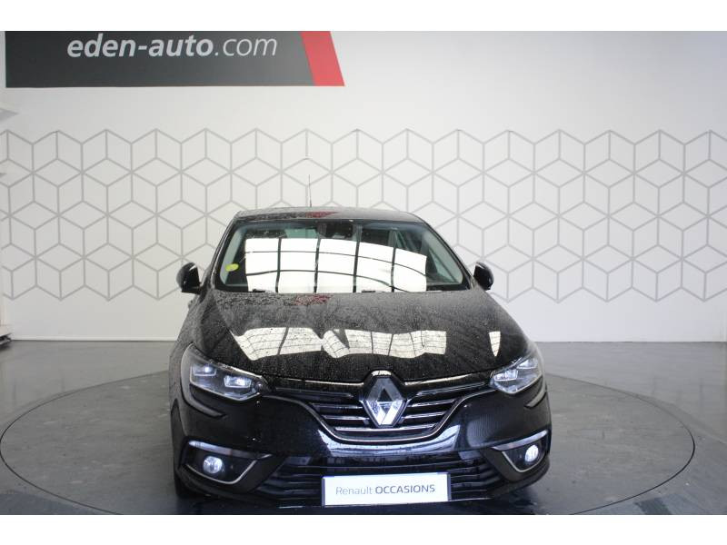 Photo 2 Renault Mégane IV BERLINE dCi 110 Energy EDC Intens diesel noir en vente chez Francepronet Car Center Photo 2 de l'offre de RENAULT Mégane IV BERLINE dCi 110 Energy EDC Intens à 15490€ chez Francepronet Car Center