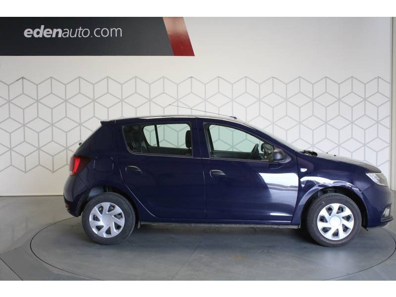 Photo 3 Dacia Sandero TCe 90 Essentiel essence bleu en vente chez Francepronet Car Center Photo 3 de l'offre de DACIA Sandero TCe 90 Essentiel à 11490€ chez Francepronet Car Center