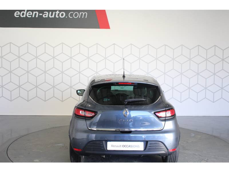 Photo 4 Renault Clio IV TCe 90 E6C Intens essence gris en vente chez Francepronet Car Center Photo 4 de l'offre de RENAULT Clio IV TCe 90 E6C Intens à 12490€ chez Francepronet Car Center
