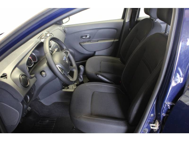 Photo 7 Dacia Sandero TCe 90 Essentiel essence bleu en vente chez Francepronet Car Center Photo 7 de l'offre de DACIA Sandero TCe 90 Essentiel à 11490€ chez Francepronet Car Center