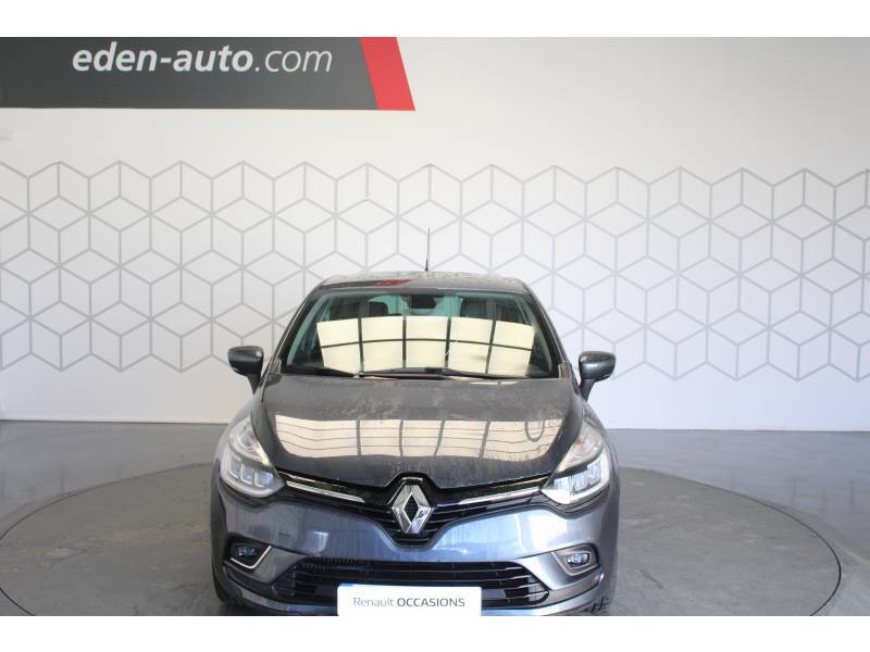 Photo 2 Renault Clio IV TCe 90 E6C Intens essence gris en vente chez Francepronet Car Center Photo 2 de l'offre de RENAULT Clio IV TCe 90 E6C Intens à 12490€ chez Francepronet Car Center