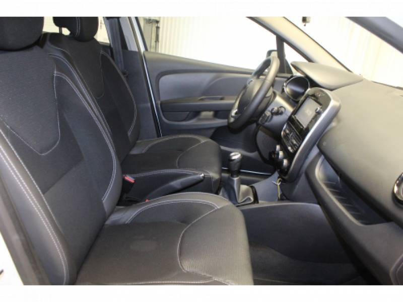 Photo 9 de l'offre de RENAULT Clio IV dCi 75 Energy Zen à 9990€ chez Francepronet Car Center