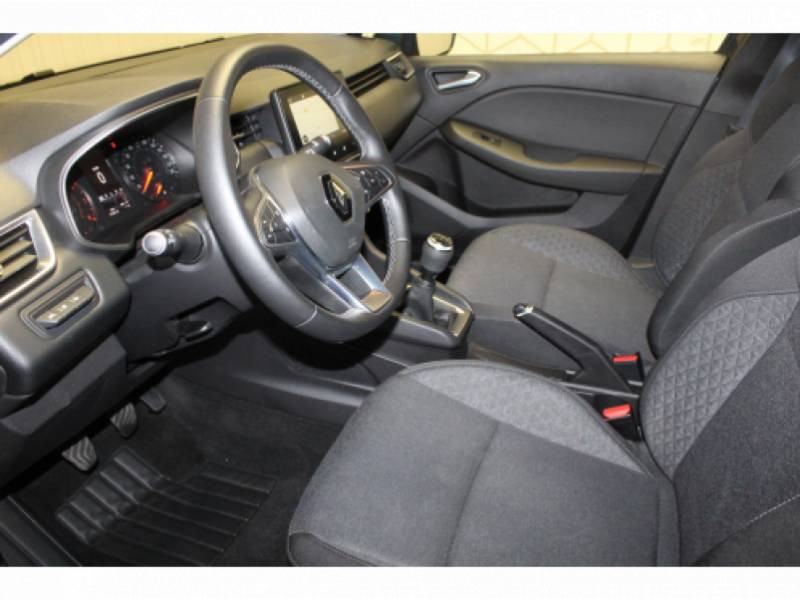 Photo 7 Renault Clio V TCe 100 Business essence gris en vente chez Francepronet Car Center Photo 7 de l'offre de RENAULT Clio V TCe 100 Business à 14990€ chez Francepronet Car Center