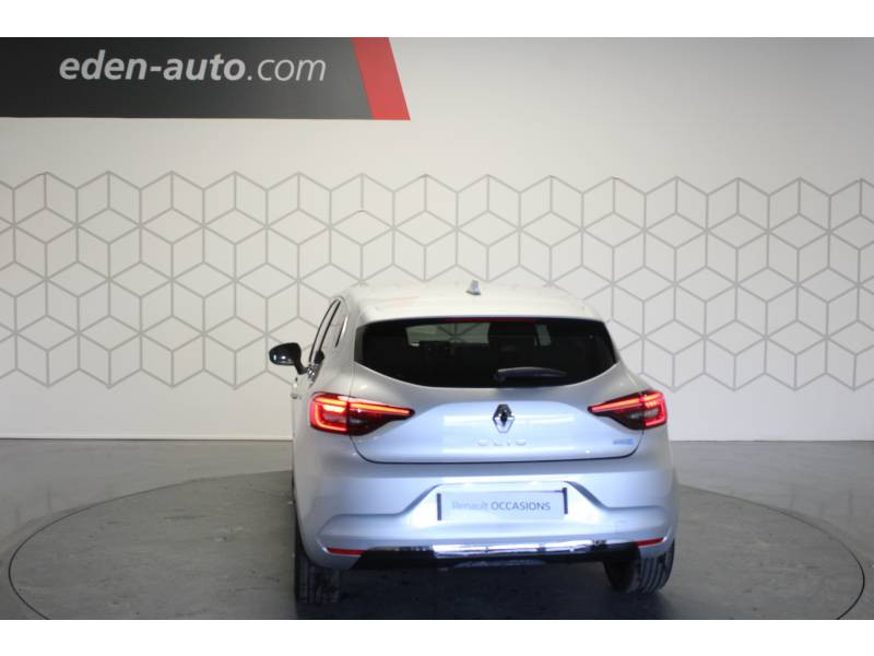 Photo 4 Renault Clio V E-Tech 140 Initiale Paris hybride essence électrique gris en vente chez Francepronet Car Center Photo 4 de l'offre de RENAULT Clio V E-Tech 140 Initiale Paris à 25490€ chez Francepronet Car Center