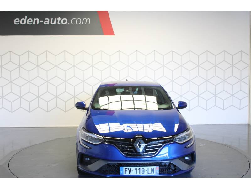 Photo 2 Renault Mégane IV BERLINE TCe 140 EDC FAP - 20 R.S. Line essence bleu en vente chez Francepronet Car Center Photo 2 de l'offre de RENAULT Mégane IV BERLINE TCe 140 EDC FAP - 20 R.S. Line à 25990€ chez Francepronet Car Center