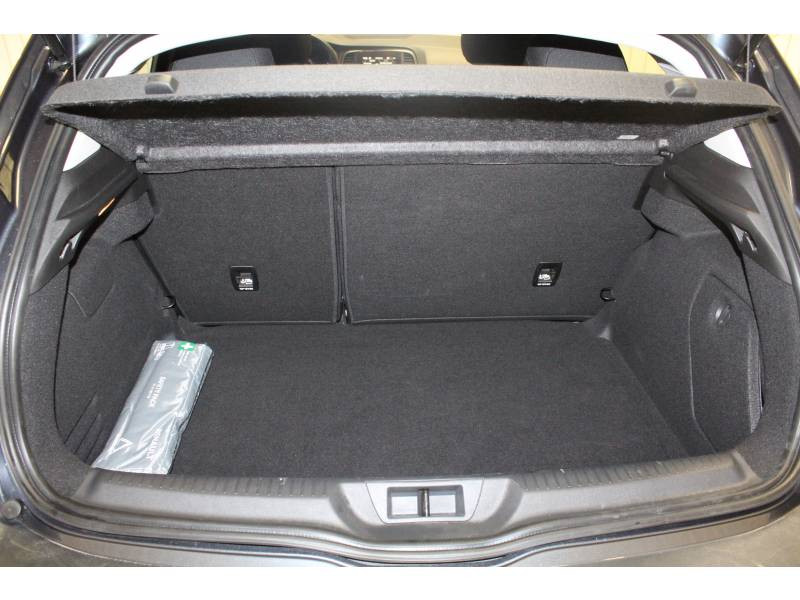 Photo 12 Renault Mégane IV BERLINE BUSINESS Blue dCi 115 diesel gris en vente chez Francepronet Car Center Photo 12 de l'offre de RENAULT Mégane IV BERLINE BUSINESS Blue dCi 115 à 15490€ chez Francepronet Car Center