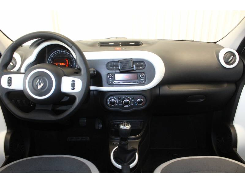 Photo 8 Renault Twingo III SCe 75 Zen essence blanc en vente chez Francepronet Car Center Photo 8 de l'offre de RENAULT Twingo III SCe 75 Zen à 9990€ chez Francepronet Car Center