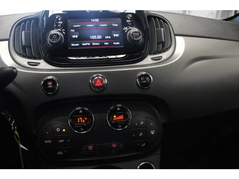 Photo 8 Fiat 500 1.2 69 ch S Plus essence noir en vente chez Francepronet Car Center Photo 8 de l'offre de FIAT 500 1.2 69 ch S Plus à 9990€ chez Francepronet Car Center