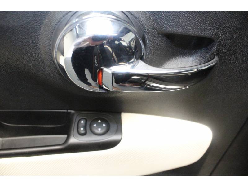 Photo 11 Fiat 500 1.2 69 ch S Plus essence noir en vente chez Francepronet Car Center Photo 11 de l'offre de FIAT 500 1.2 69 ch S Plus à 9990€ chez Francepronet Car Center