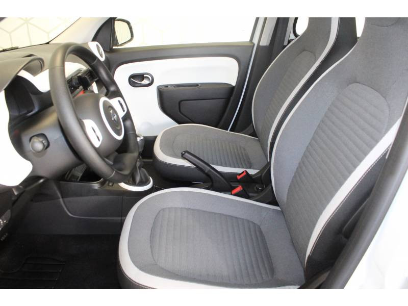 Photo 7 Renault Twingo III SCe 75 Zen essence blanc en vente chez Francepronet Car Center Photo 7 de l'offre de RENAULT Twingo III SCe 75 Zen à 9990€ chez Francepronet Car Center