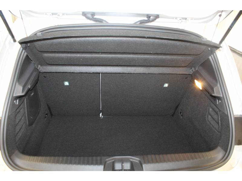 Photo 12 de l'offre de RENAULT Clio V E-Tech 140 Initiale Paris à 25490€ chez Francepronet Car Center