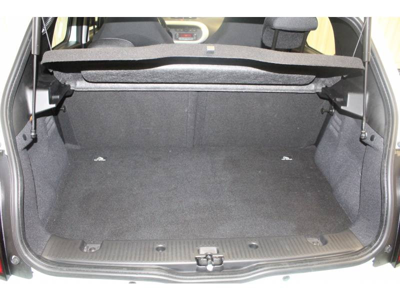 Photo 11 Renault Twingo III SCe 75 - 20 Zen essence vert en vente chez Francepronet Car Center Photo 11 de l'offre de RENAULT Twingo III SCe 75 - 20 Zen à 11490€ chez Francepronet Car Center