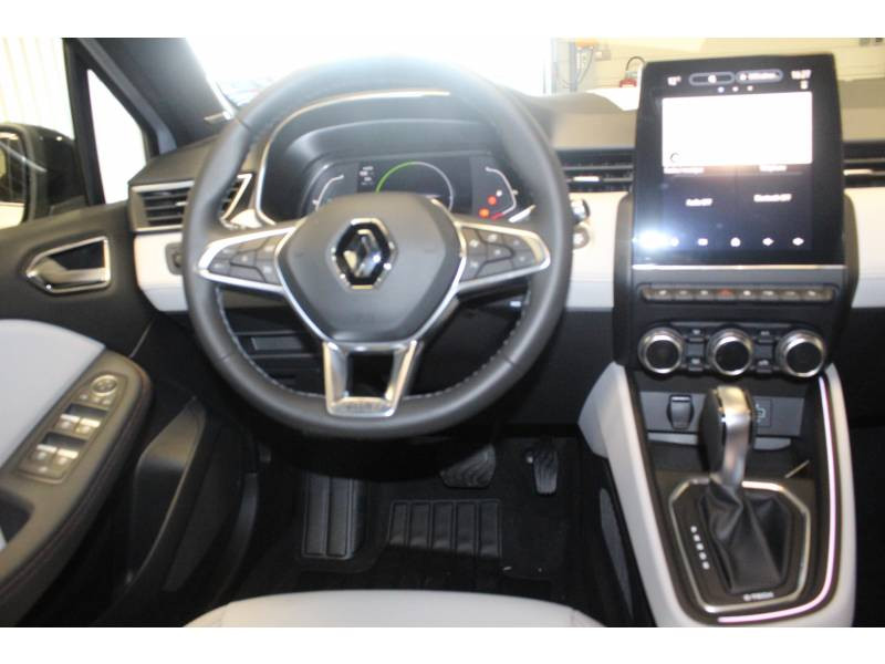 Photo 7 Renault Clio V E-Tech 140 Initiale Paris hybride essence électrique gris en vente chez Francepronet Car Center Photo 7 de l'offre de RENAULT Clio V E-Tech 140 Initiale Paris à 25490€ chez Francepronet Car Center