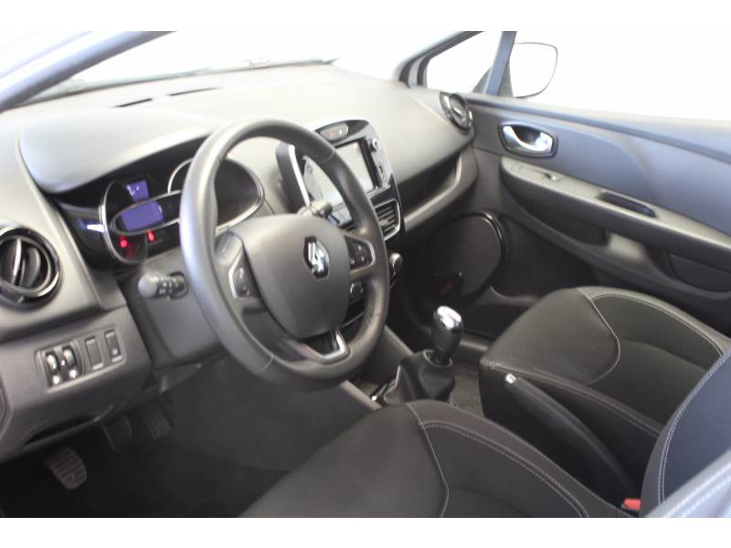 Photo 5 Renault Clio IV dCi 75 Energy E6C Zen diesel blanc en vente chez Francepronet Car Center Photo 5 de l'offre de RENAULT Clio IV dCi 75 Energy E6C Zen à 9790€ chez Francepronet Car Center