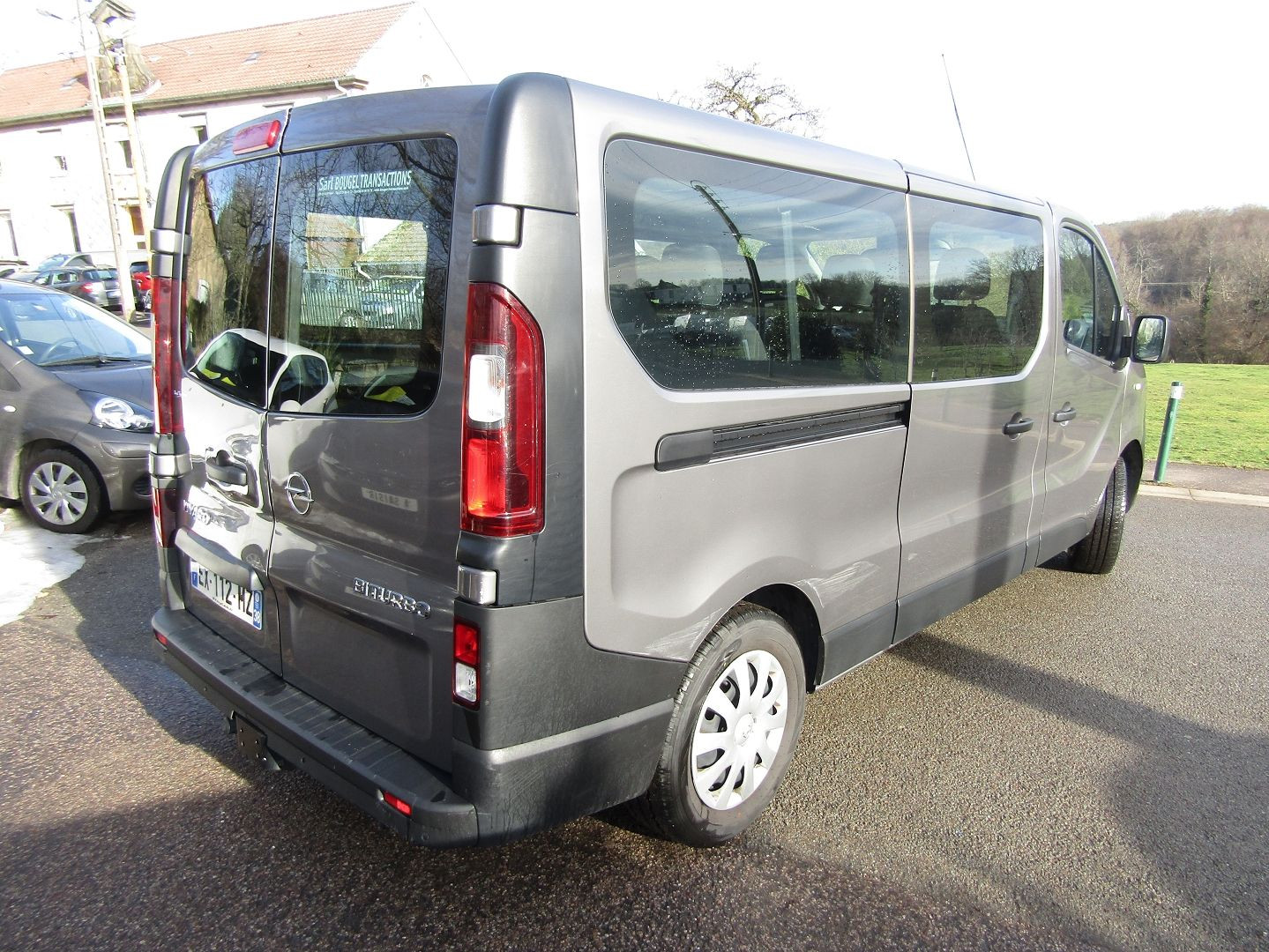 Opel VIVARO COMBI MINIBUS L2H1 CDTI 125 CV BITURBO GPS CLIM RADARS BOÎTE 6V ATTELAGE 9 PLAÇES d