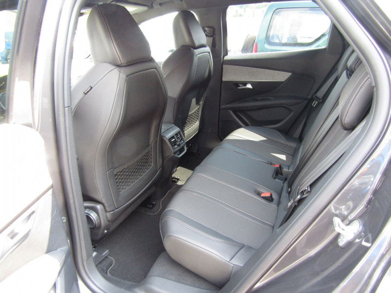 Photo 10 de l'offre de PEUGEOT 3008 PHASE 4 GT PACK EAT8 BOITE AUTO BLUEHDI 130 CAMÉRA 180° GPS CUIR JA 18 FULL LEDS BICOLOR à 38900€ chez Bougel transactions