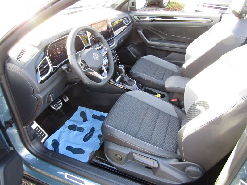 Photo 8 de l'offre de VOLKSWAGEN T-ROC II CABRIOLET R-LINE TSI 150 CV GPS CARPLAY USB CAMÉRA FULL LED I-COKPIT PK ASSIST BOITE DSG-7 à 37500€ chez Bougel transactions