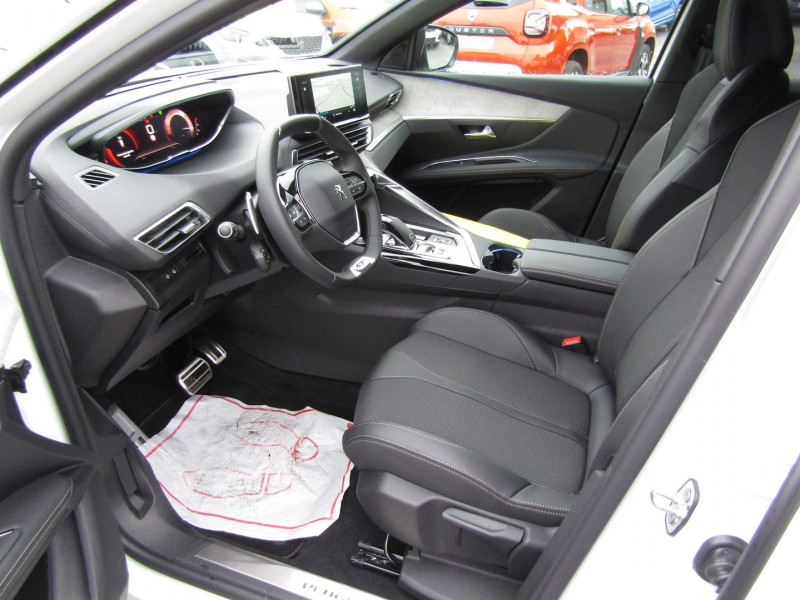 Photo 8 de l'offre de PEUGEOT 3008 PHASE 4 GT SPORT EAT8 BOITE AUTO BLUEHDI 130 CV CAMÉRA GPS FULL LEDS CUIR JA 19 BICOLOR à 38900€ chez Bougel transactions