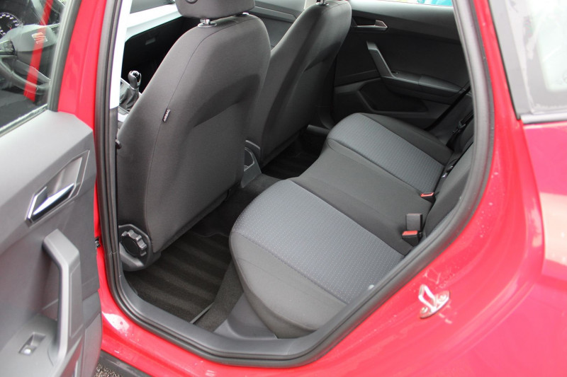 Photo 9 Seat ARONA II TSI 90 CV STYLE ESSENCE+GNV GAZ GPS 3D FULL LED JA 16 RADAR BLUETOOTH RÃGULATEUR GAZ GNV ROUGE EMOTION en vente chez Bougel transactions Photo 9 de l'offre de SEAT ARONA II TSI 90 CV STYLE ESSENCE+GNV GAZ GPS 3D FULL LED JA 16 RADAR BLUETOOTH RÃGULATEUR à 16900€ chez Bougel transactions