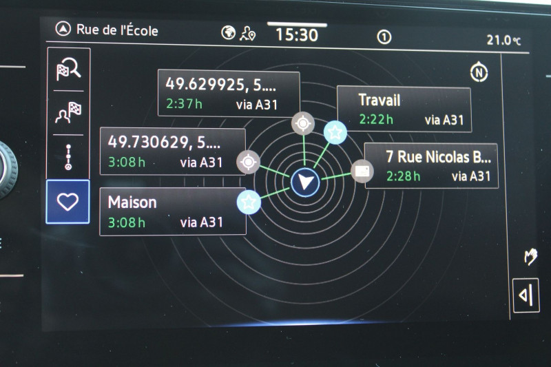 Photo 16 de l'offre de VOLKSWAGEN T-CROSS TSI 110 CV STYLE GPS 3D FULL LED USB JA 18 I-COKPIT RADAR BLUETOOTH RÉGULATEUR à 25900€ chez Bougel transactions