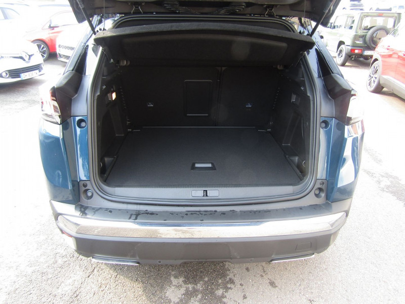 Photo 12 de l'offre de PEUGEOT 3008 PHASE 4 GT PACK EAT8 BOITE AUTO BLUEHDI 130 CAMÉRA 180° GPS CUIR JA 18 FULL LEDS BICOLOR à 38500€ chez Bougel transactions
