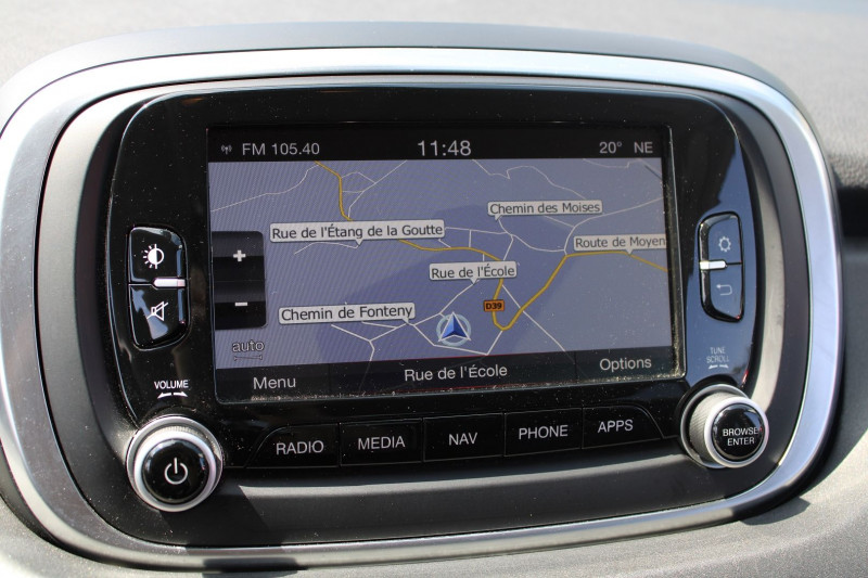 Photo 14 de l'offre de FIAT 500X 1L6 JTD 120 CV CITY CROSS GPS 3D GRIP CONTROL JA 17 RADAR RÉGULATEUR BOITE AUTO à 16990€ chez Bougel transactions