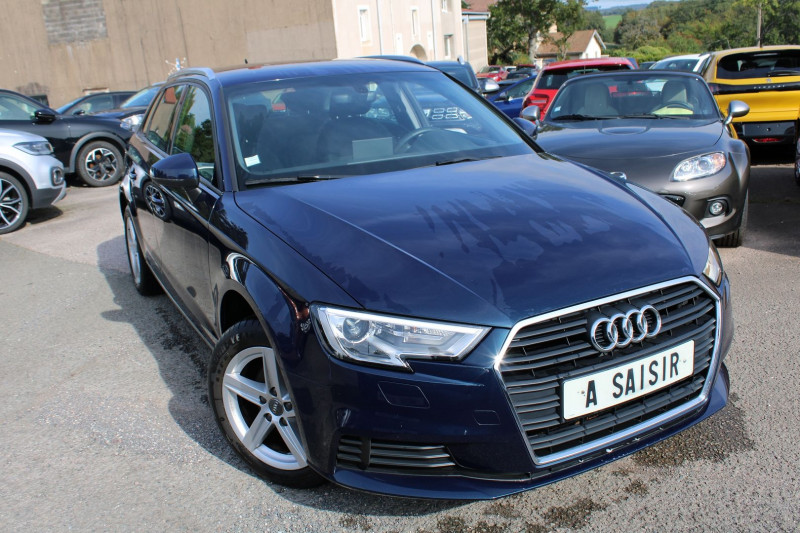 Audi A3 SPORTBACK 30 TFSI 116CH BUSINESS Essence BLEU BERLIN Occasion à vendre