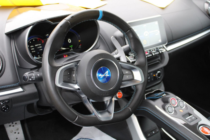 Photo 13 de l'offre de ALPINE A110 LEGENDE 1L8 TURBO 252 CV BOITE AUTO PALETTE SÉRIE SPÉCIALE CAMÉRA CUIR GPS LEDS à 61500€ chez Bougel transactions