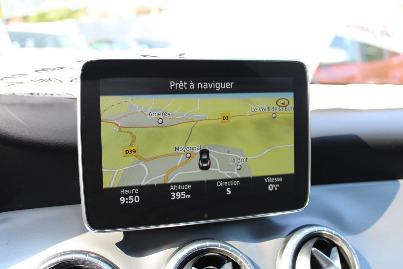 Photo 13 de l'offre de MERCEDES-BENZ CLA 180 CDI  PACK AMG  GPS 3D XÉNON+LED JA 18 USB RÉGULATEUR RADAR BOITE AUTO 7G-DCT à 21990€ chez Bougel transactions