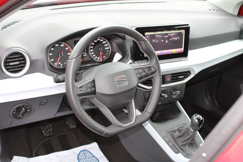 Photo 11 Seat ARONA II TSI 90 CV STYLE ESSENCE+GNV GAZ GPS 3D FULL LED JA 16 RADAR BLUETOOTH RÃGULATEUR GAZ GNV ROUGE EMOTION en vente chez Bougel transactions Photo 11 de l'offre de SEAT ARONA II TSI 90 CV STYLE ESSENCE+GNV GAZ GPS 3D FULL LED JA 16 RADAR BLUETOOTH RÃGULATEUR à 16900€ chez Bougel transactions