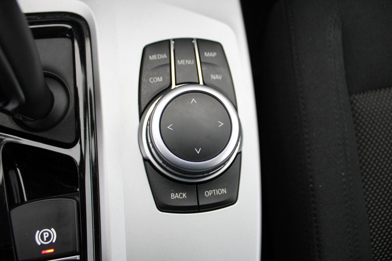 Photo 18 de l'offre de BMW X3 (G01) S-DRIVE 18 D DESIGN 150 CV GPS 3D FULL LED CAMÉRA I-COKPIT USB JA 17 BOITE AUTO à 33500€ chez Bougel transactions