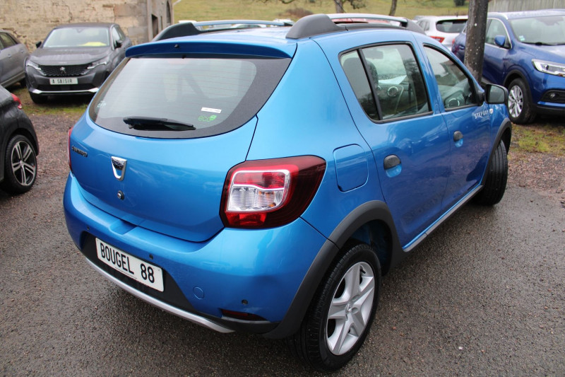 Photo 2 de l'offre de DACIA SANDERO II TCE 90 CV STEPWAY PRESTIGE GPS 3D CLIM AUDIO MP3 USB RADAR BLUETOOTH RÉGULATEUR à 9500€ chez Bougel transactions