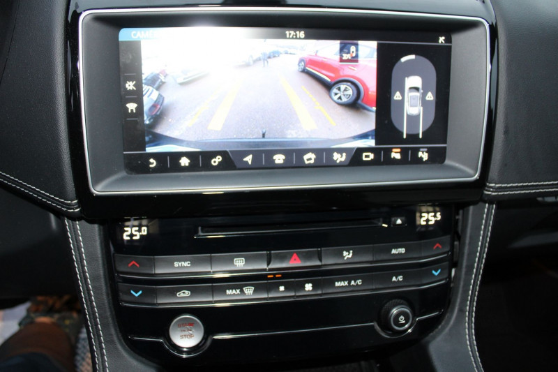 Photo 18 Jaguar F-PACE 2.0D 180CH R-SPORT 4X4 CUIR CAMÃRA GPS BOITE AUTO  ATTELAGE Diesel NOIR DIAMAND en vente chez Bougel transactions Photo 18 de l'offre de JAGUAR F-PACE 2.0D 180CH R-SPORT 4X4 CUIR CAMÃRA GPS BOITE AUTO  ATTELAGE à 26900€ chez Bougel transactions