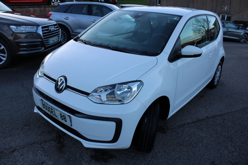 Photo 4 de l'offre de VOLKSWAGEN UP! BLUEMOTION COOL UP! 70 CV ESSENCE+GAZ GPS CONNECT CLIM AUDIO MP3 AFIL BLUETOOTH à 9500€ chez Bougel transactions