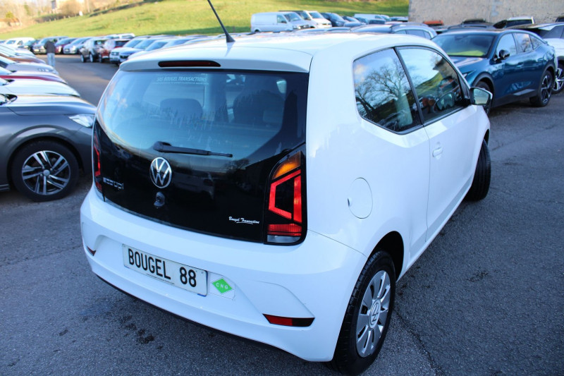 Photo 2 de l'offre de VOLKSWAGEN UP! BLUEMOTION COOL UP! 70 CV ESSENCE+GAZ GPS CONNECT CLIM AUDIO MP3 AFIL BLUETOOTH à 9990€ chez Bougel transactions