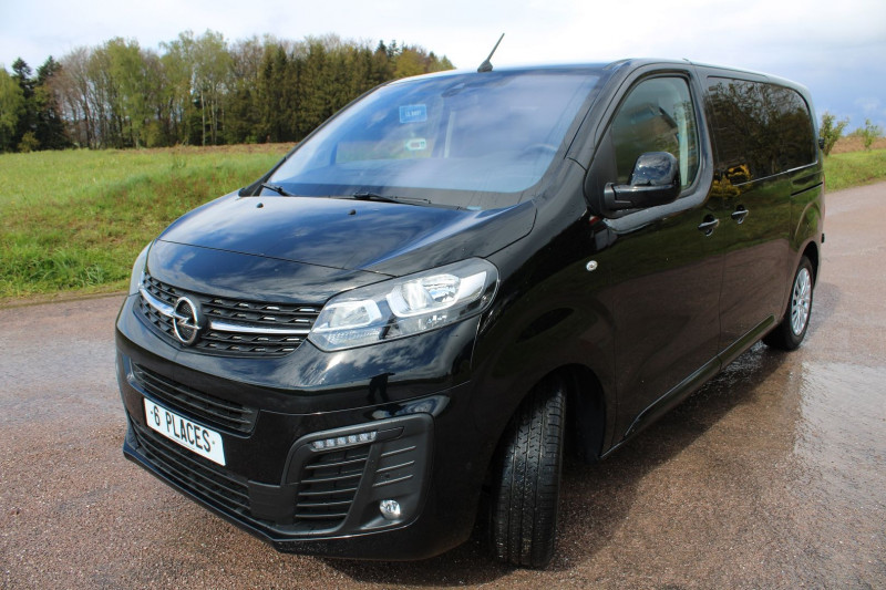 Photo 5 de l'offre de OPEL VIVARO COMBI  6 PLACES  2L CDTI 145 CV GPS 3D CAMÉRA USB RÉGULATEUR BLUETOOTH TVA=30420 E HT à 36500€ chez Bougel transactions