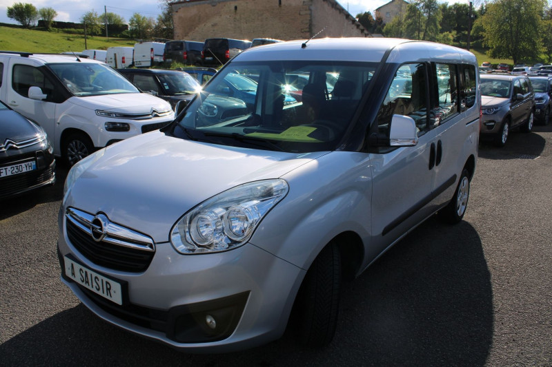 Photo 4 de l'offre de OPEL COMBO II 1L6 CDTI 90 CV TURBO DIESEL 6 VITESSES CLIMAT LASER RDS RADARS ABS ASR  5 PLAÇES à 10400€ chez Bougel transactions