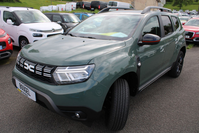 Photo 4 de l'offre de DACIA DUSTER 5 TCE 100 CV EXTREME GPL+ESSENCE USB CAMÉRA 360° FULL LED JA 17 GPS 3D RÉGULATEUR à 22990€ chez Bougel transactions