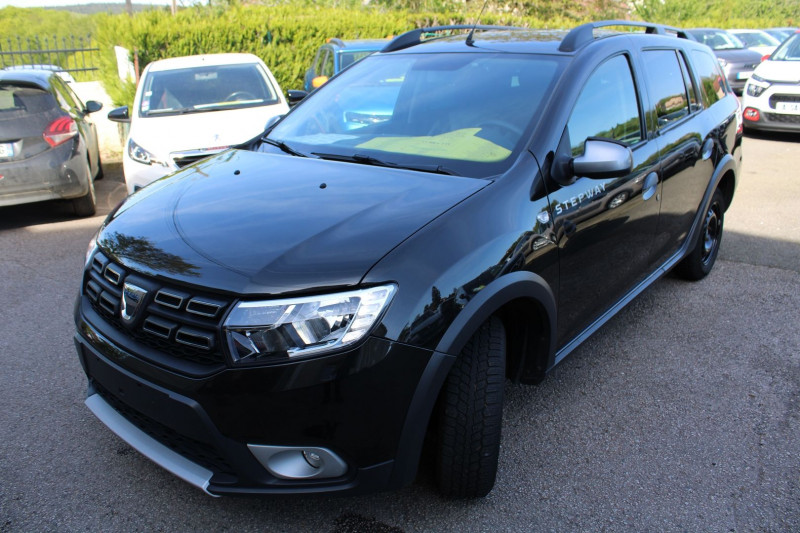 Photo 4 de l'offre de DACIA LOGAN MCV STEPWAY BREAK 1L5 BLUEDCI 95 CAMÉRA RÉGULATEUR BLUETOOTH GPS USB LEDS ACCOUDOIR à 12990€ chez Bougel transactions