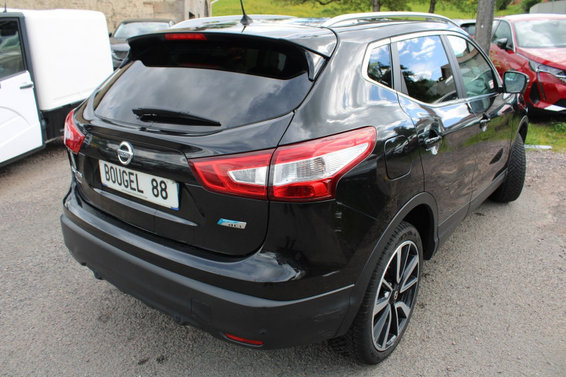 Photo 2 de l'offre de NISSAN QASHQAI III 1L6 DCI 130 CV TEKNA GPS 3D CAMÉRA LED TOIT PANO USB JA 19 RÉGULATEUR BLUETOOTH à 12990€ chez Bougel transactions