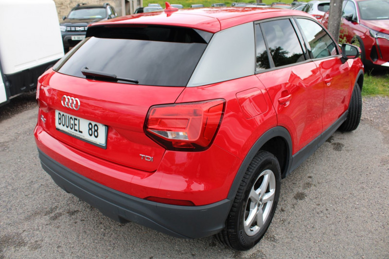 Photo 2 de l'offre de AUDI Q2 DÉSIGN 1L6 TDI 116 CV S-TRONIC 7 BOITE AUTO GPS REGULATEUR BLUETOOTH USB  LEDS à 22900€ chez Bougel transactions