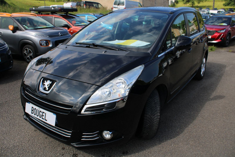 Photo 4 de l'offre de PEUGEOT 5008 ACTIVE  7 PLACES  HDI 115 CV CLIM TOIT PANO USB JA 16 RADAR BLUETOOTH RÉGULATEUR à 8990€ chez Bougel transactions