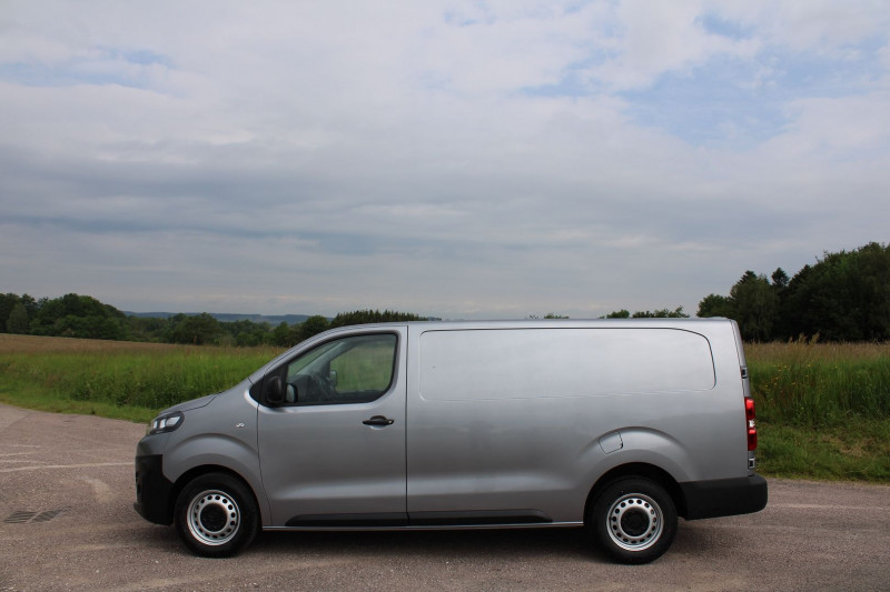 Photo 5 de l'offre de CITROEN JUMPY 4 XL GPS 3D 2L BLUE HDI 145 CV CAMÉRA USB RABILLAGE BOIS BOITE AUTO TVA=26990 E HT à 32400€ chez Bougel transactions